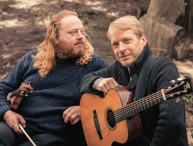 Photo of virtuosic duo guitarist William Coulter and violinist Edwin Huizinga